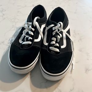 Women’s Van’s OLD SKOOL